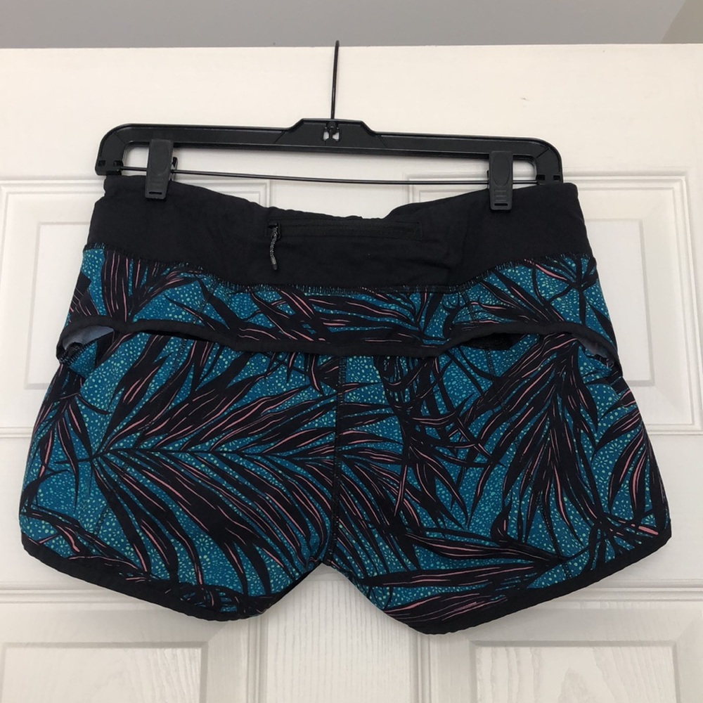 Lululemon patterned shorts - Picture 2 of 5